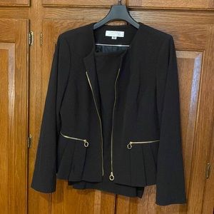 NEW WITH TAGS - TAHARI Women’s suit. Size 12.